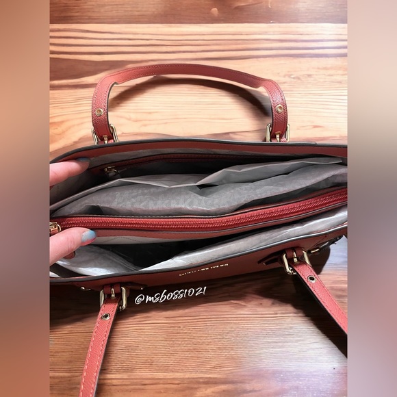 Michael Kors Voyager Leather Tote + Wallet in  Cinnamon BRAND NEW - Picture 7 of 10